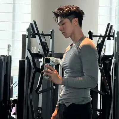 何国宇